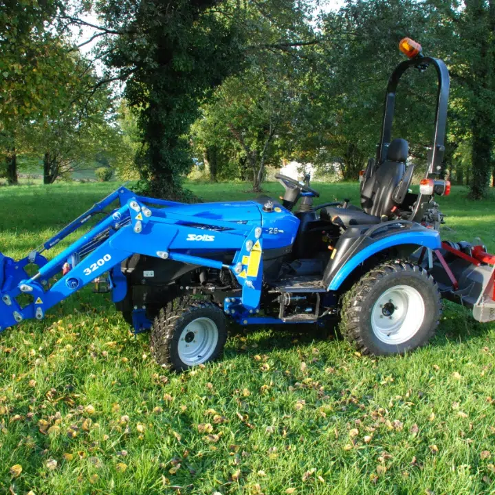 Micro-tracteur Solis 26 HST roues mixtes – Image 2